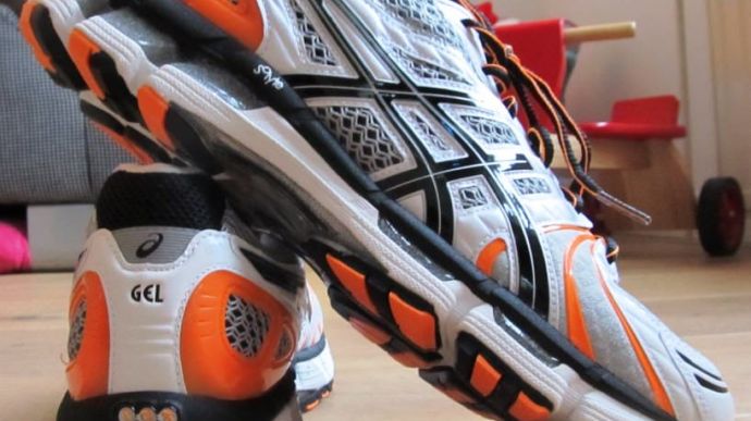 Asics Gel Kayano 18 -Heel and Lateral View