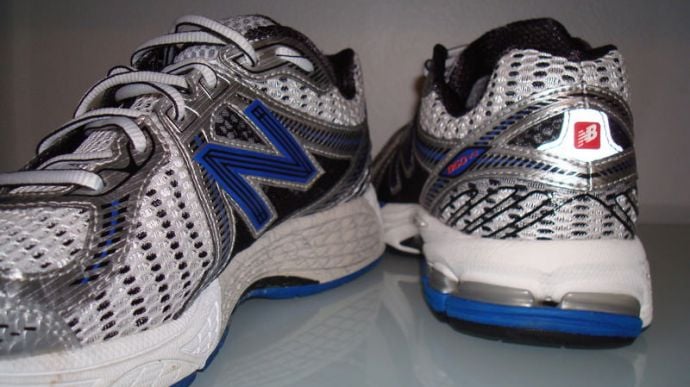 New Balance 860v2 - Medial and Heel