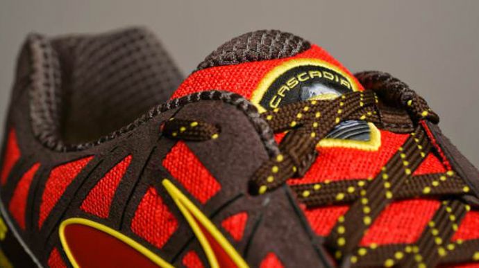 Brooks Cascadia 8 - Top