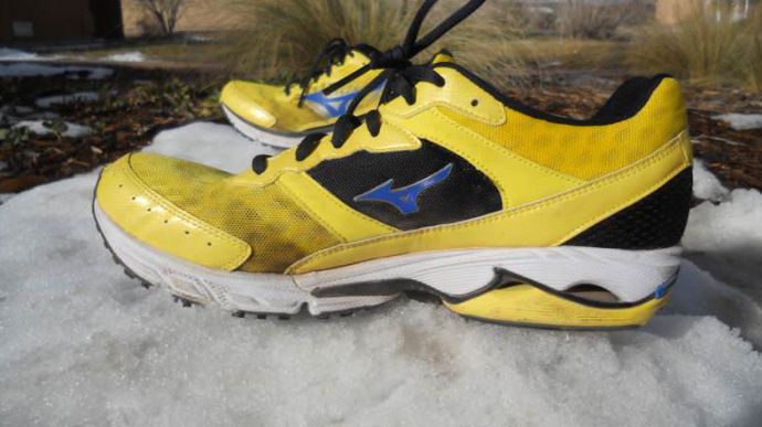 Mizuno Wave Rider 16 - Medial Side