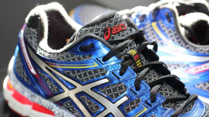 Asics Gel Kayano 19 - Top