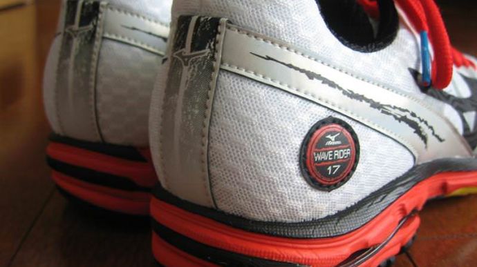 Mizuno Wave Rider 17 - Heel