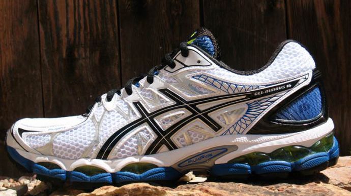 Asics Nimbus 16 - Medial Side