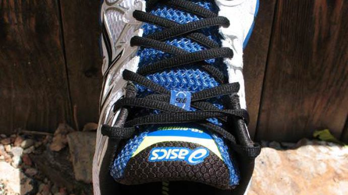 Asics Nimbus 16 - Top