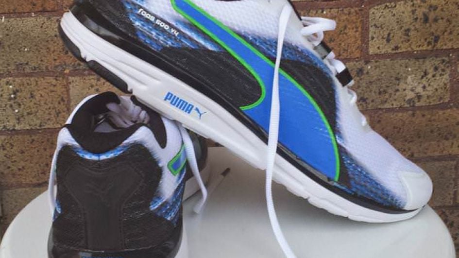 sports shoes 500