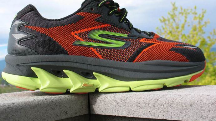 Skechers GoRun Ultra Road - Medial Slide