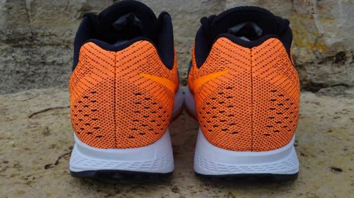 Nike Zoom Elite 8 - Heel