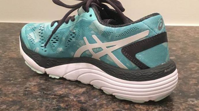 ASICS 33-M 2 - Medial Side