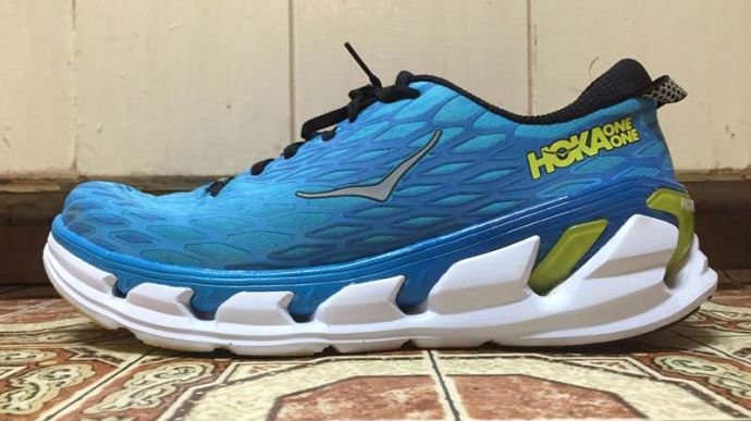 Hoka One One Vanquish 2 - Lateral Side