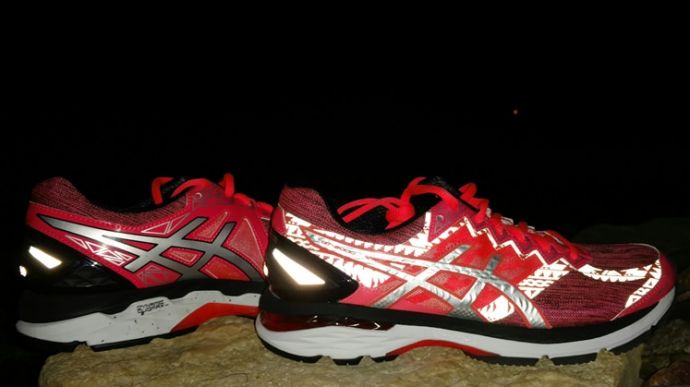 Asics GT-2000 LiteShow - lateral Side