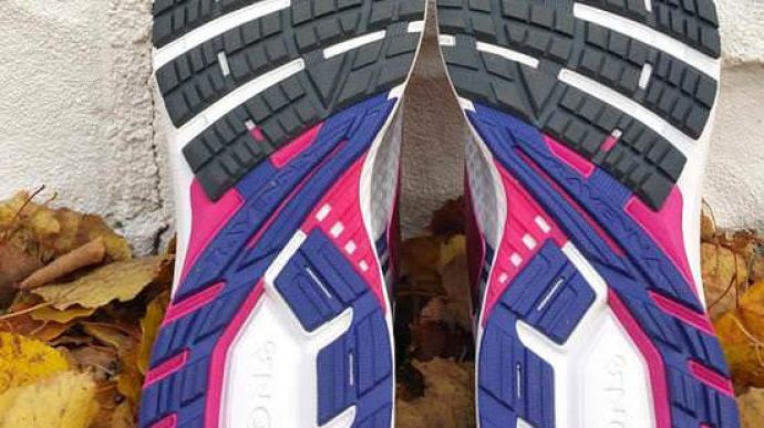 Brooks Ravenna 8 - Sole