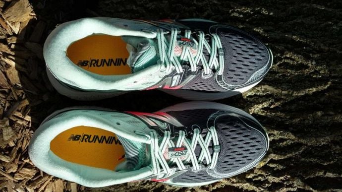 New Balance 1260 v6 - Top