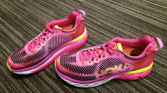 Hoka One One Arahi - Pair