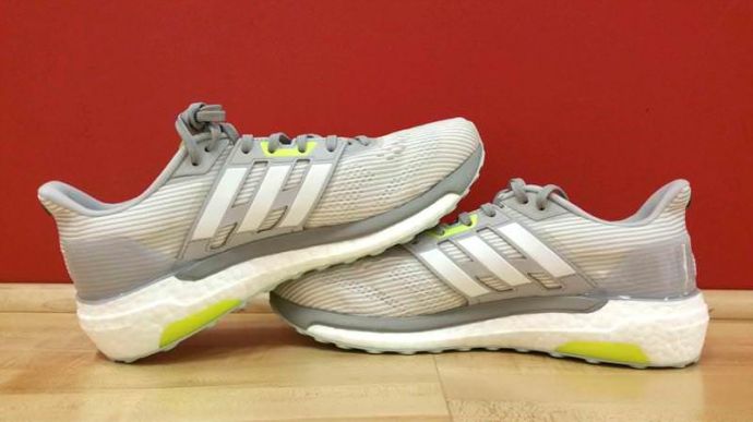 Adidas-Supernova-Pair