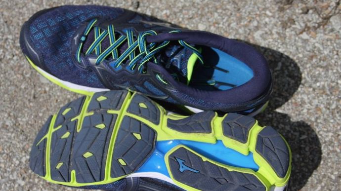 Mizuno Wave Sky - Pair