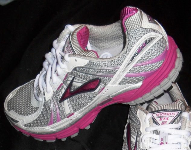 Brooks Adrenaline GTS 12 - Lateral View