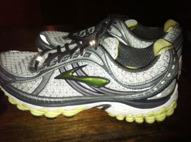 Brooks Trance 11 - Lateral View