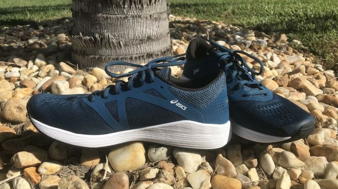 Asics Roadhawk FF - Medial Side