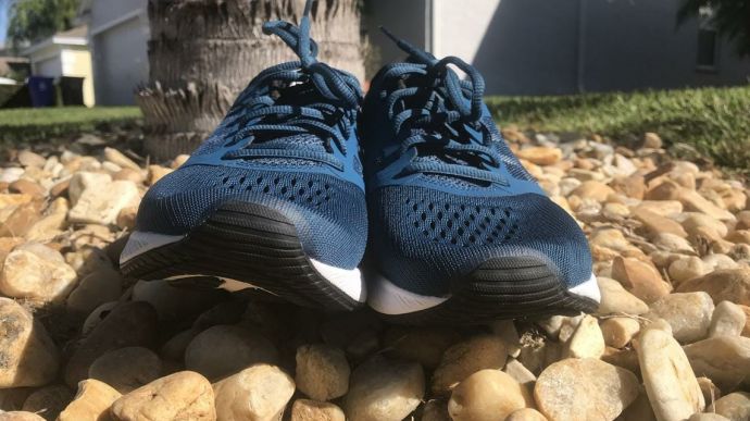 Asics Roadhawk FF - Toe