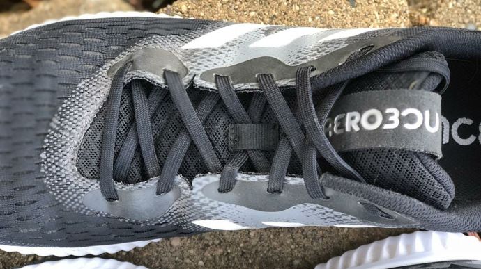 Adidas Aerobounce - Top