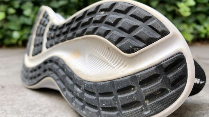 Nike Downshifter 10 - Sole1