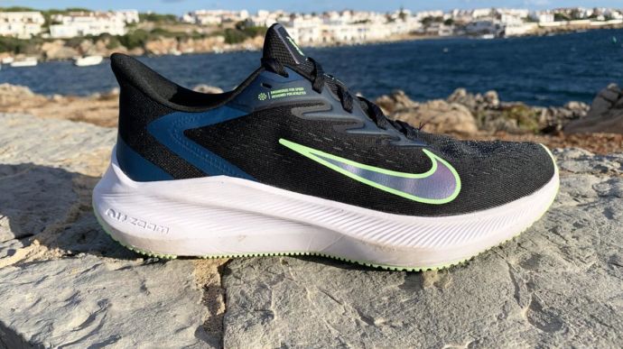 Nike Air Zoom Winflo 7 - Lateral Side1