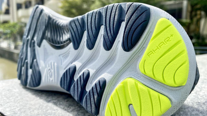 Asics Gel Nimbus 23 - Sole1