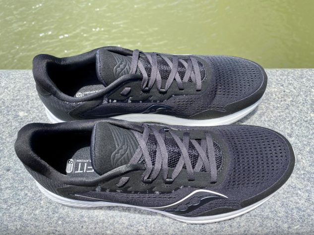 finish line black nike shoes