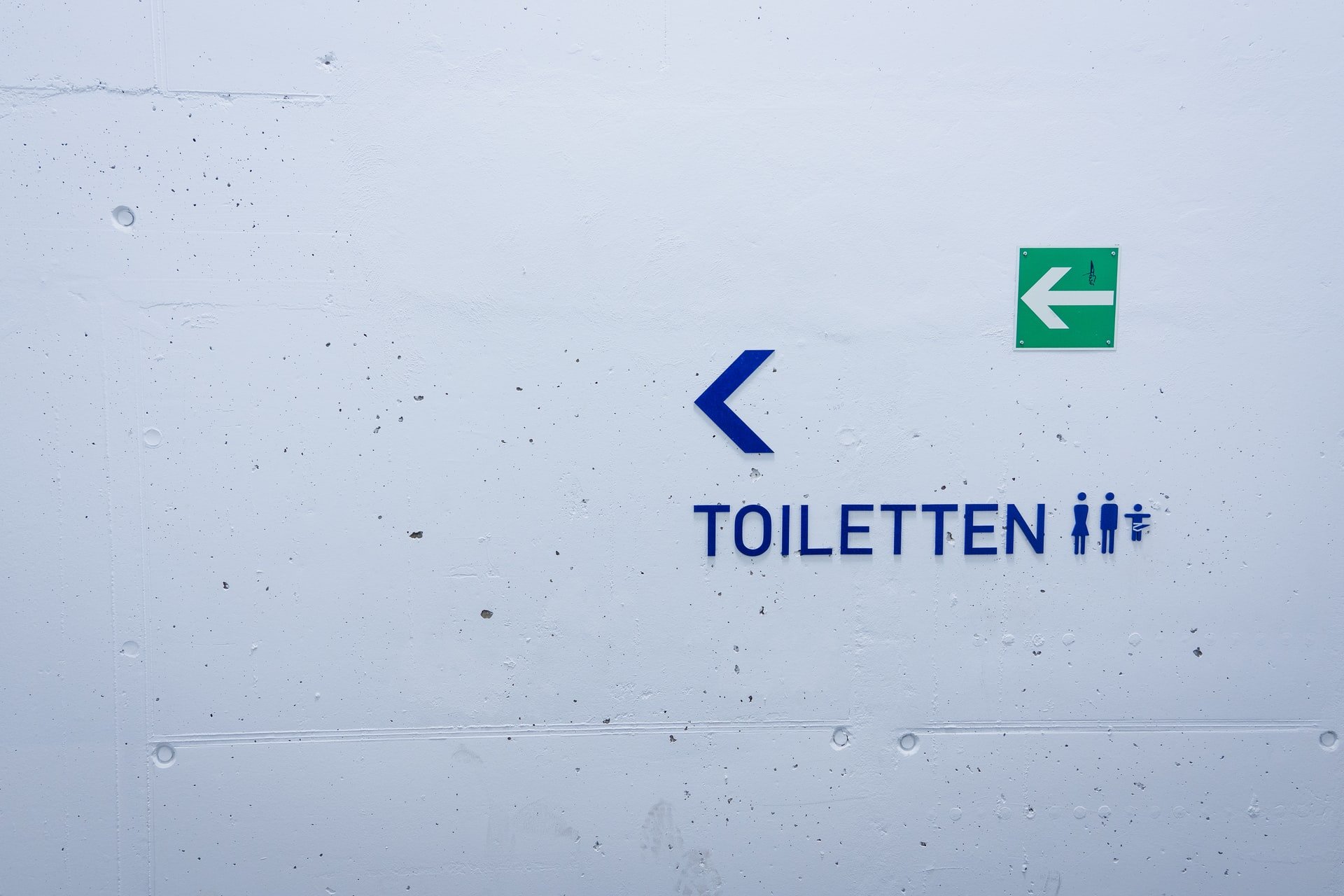 toilet sign