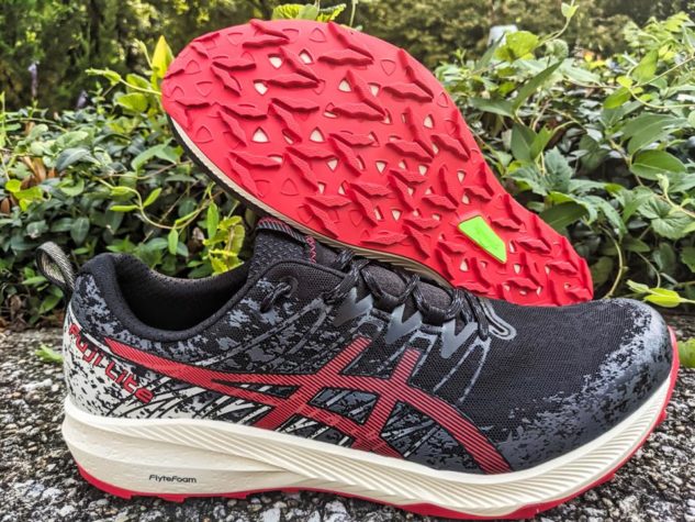picture of ASICS Fuji Lite 2 - copyright Running Shoes Guru