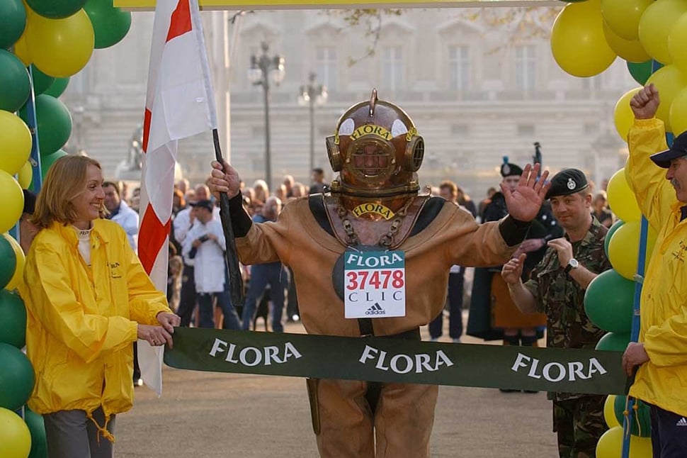 Lloyd scott London marathon in scuba kit