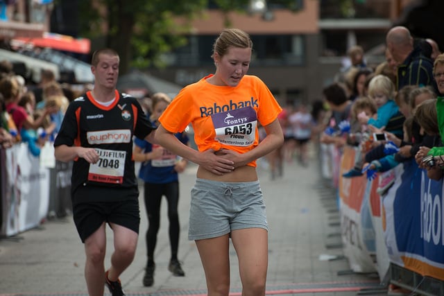 Runner racing with GI issues stomach