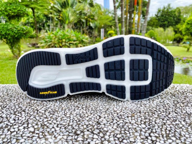 Scetchiers Ride 10 Skechers GO RUN Ride 10 Review | Running Shoes Guru