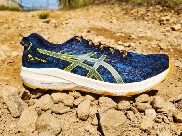 Picture of ASICS Fuji Lite 3