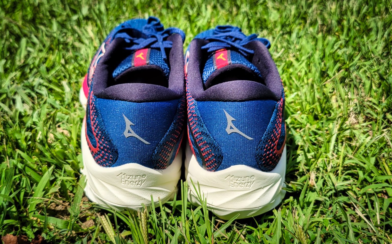 The Wave Rider Mizuno Wave Rider 27 Review | Running Shoes Guru