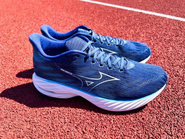 Picture of Mizuno Wave Rider 28