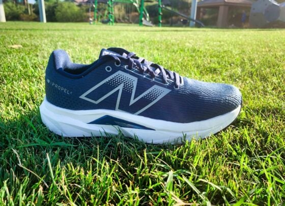 Picture of New Balance FuelCell Propel v5