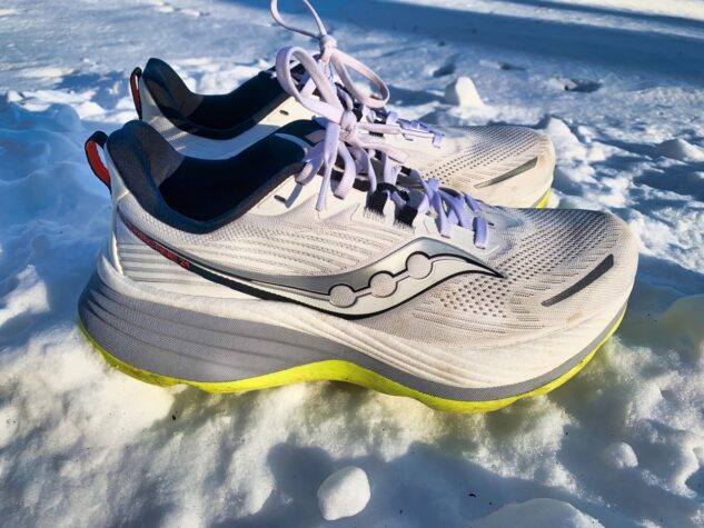 Picture of Saucony Hurricane 24