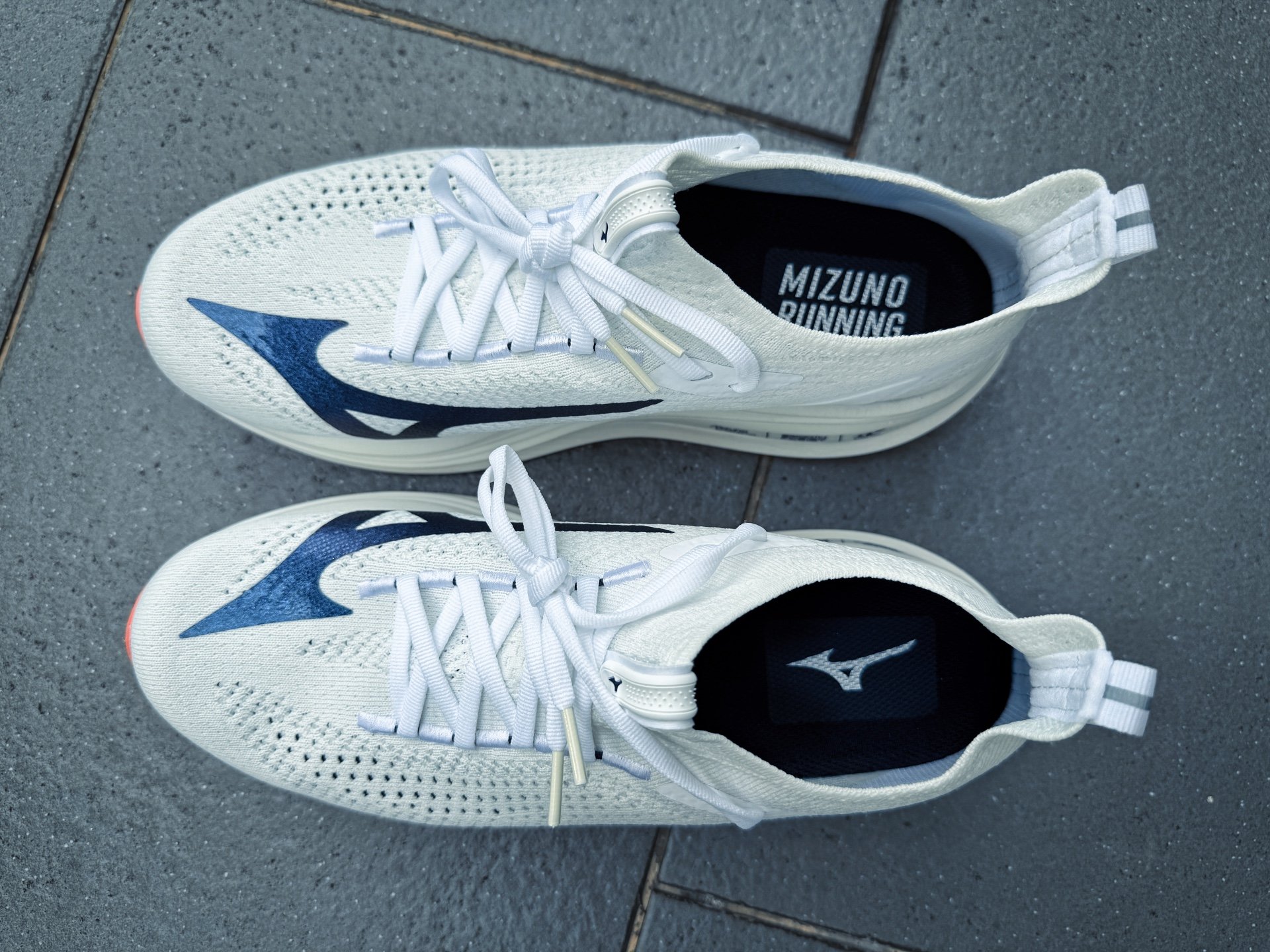 Picture of Mizuno Neo Vista 2
