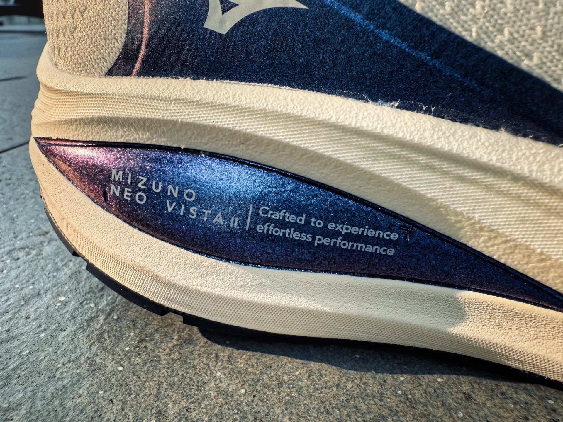 Picture of Mizuno Neo Vista 2