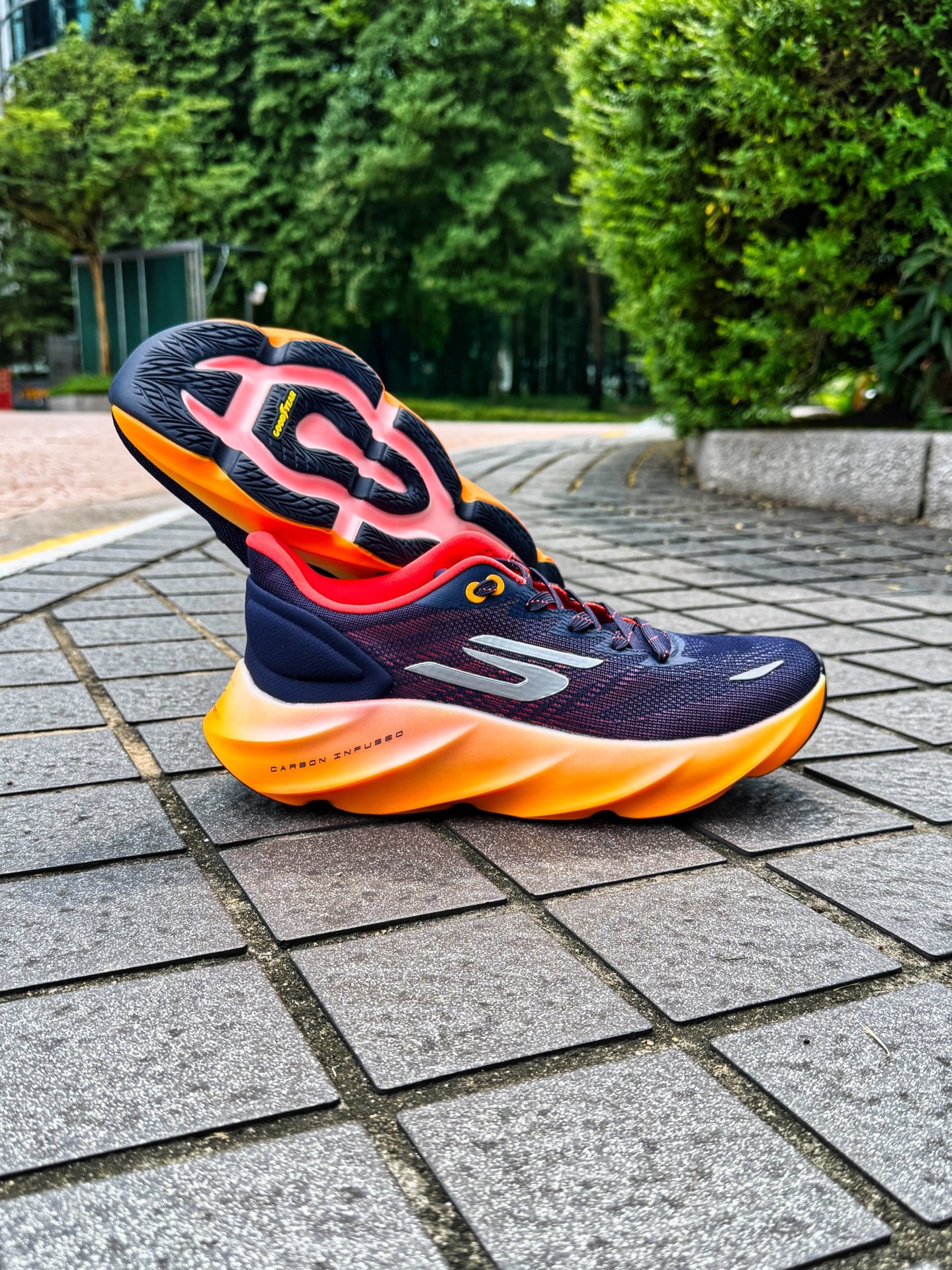 Picture of Skechers Aero Burst