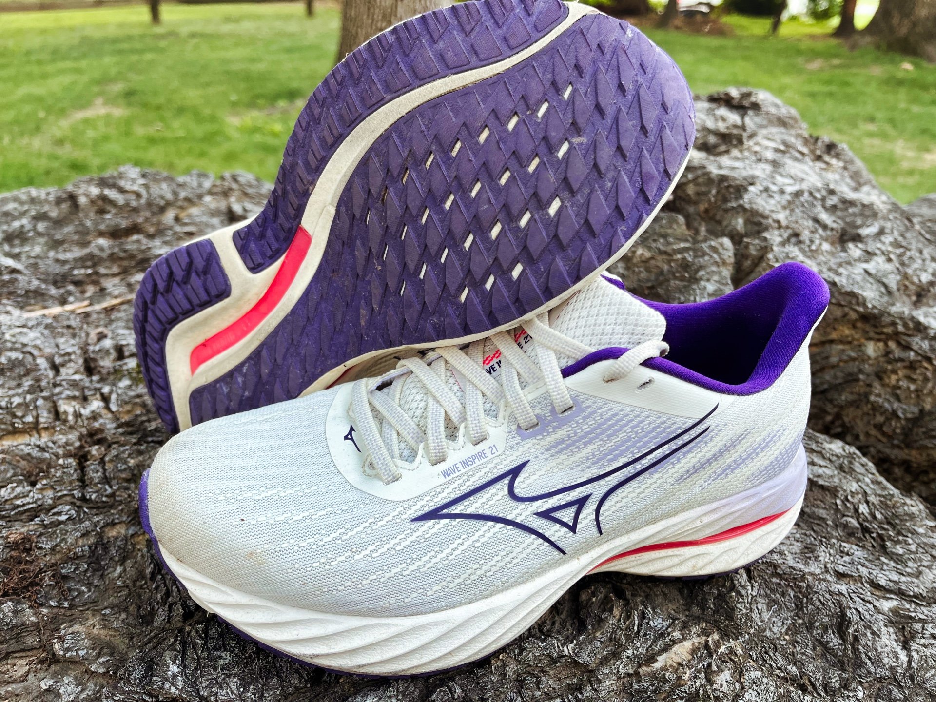 Picture of Mizuno Wave Inspire 21