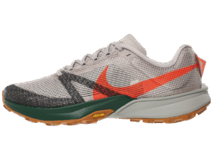 nike terra kiger 10 - white background