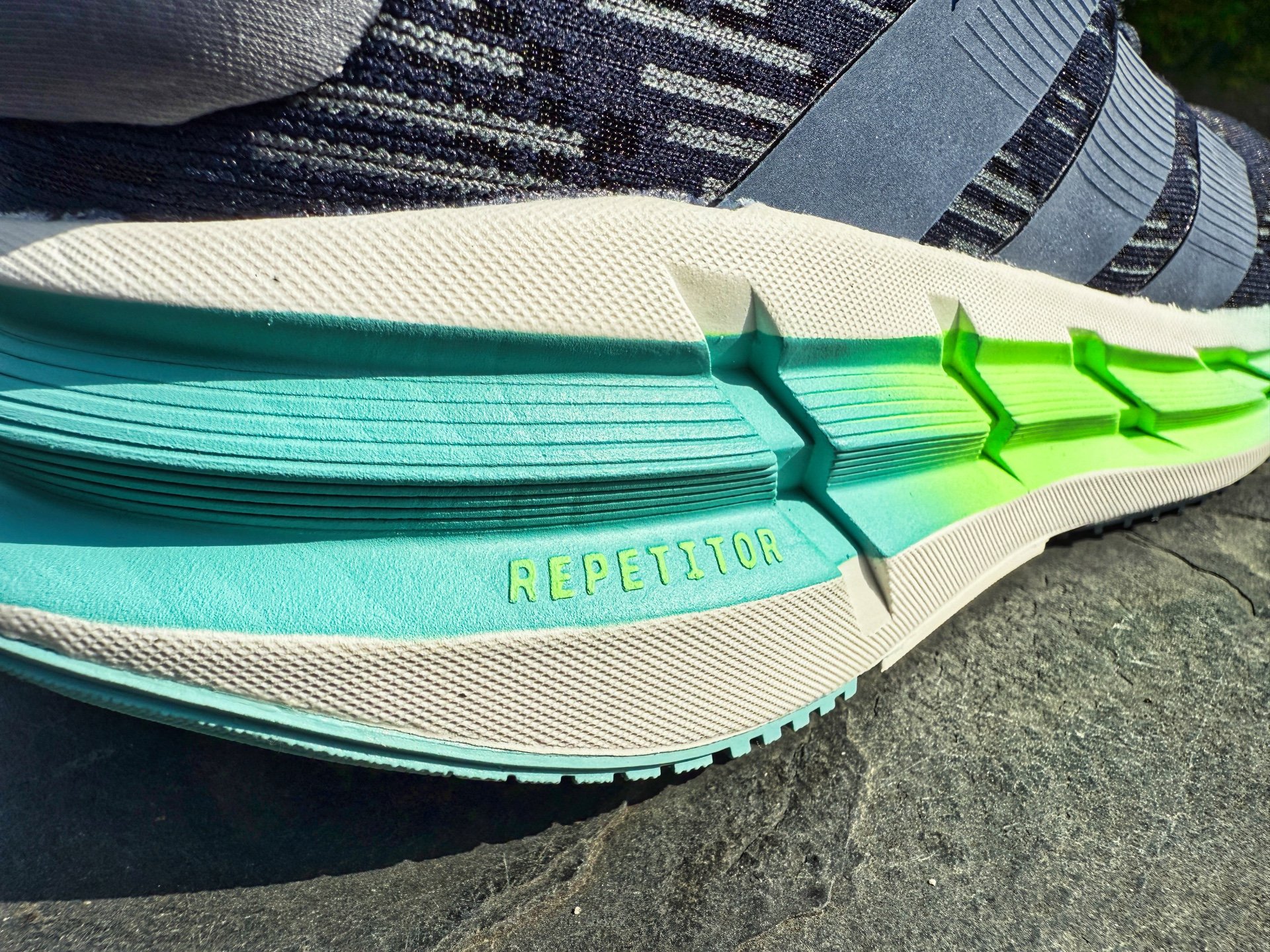 Picture of adidas adiSTAR 4