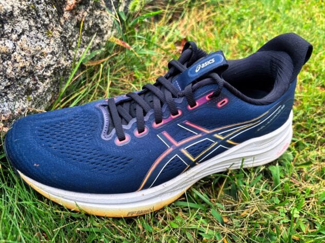 Gel Kayano 32 upper