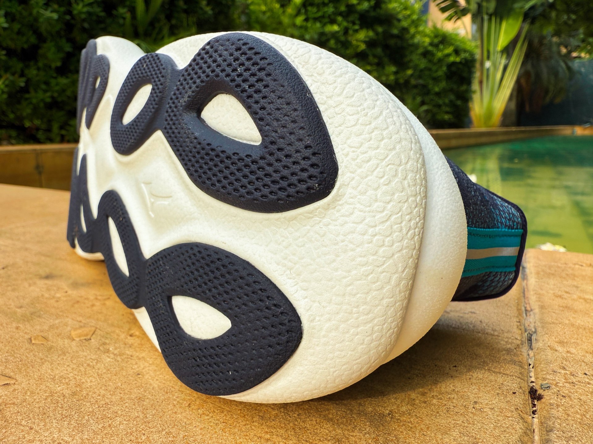 Picture of Mizuno Wave Sky 9