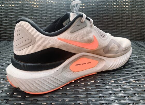 Picture of Nike Structure 26