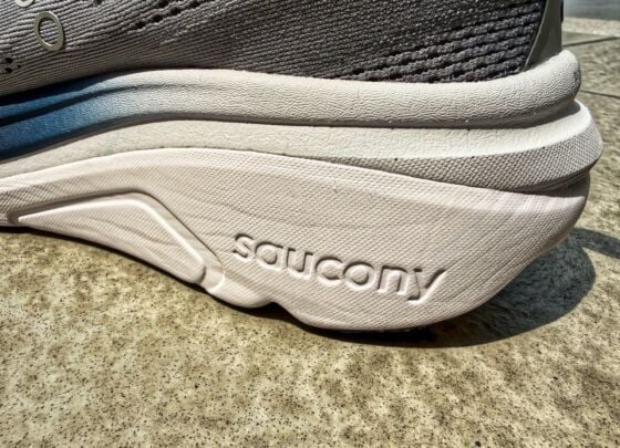 Picture of Saucony Hurricane 25