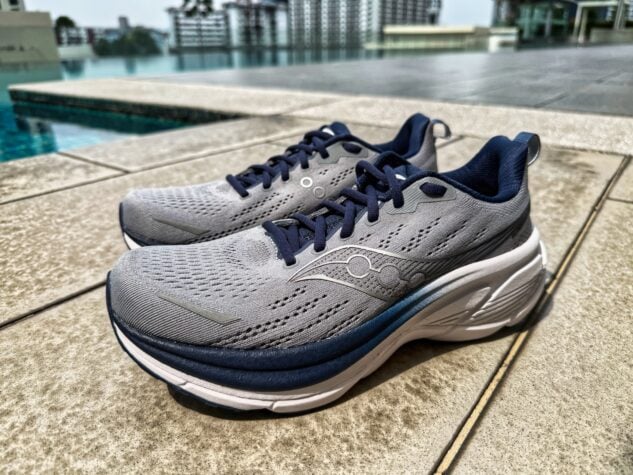 Picture of Saucony Hurricane 25