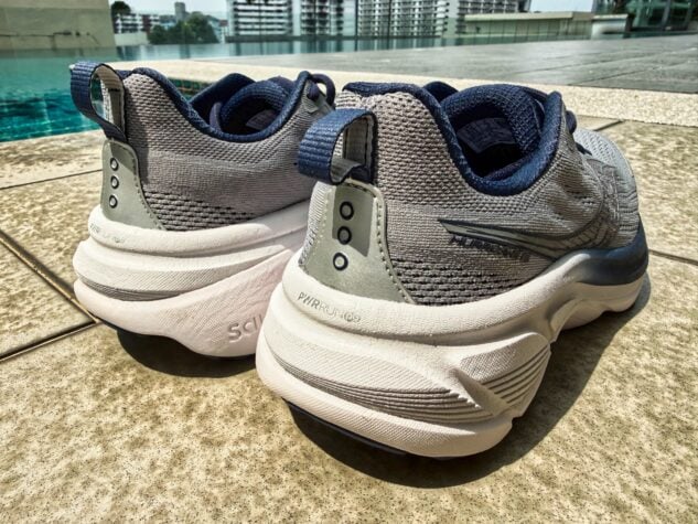 Picture of Saucony Hurricane 25